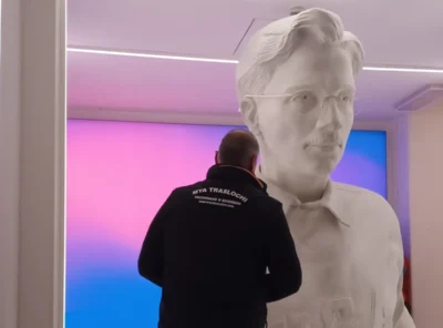 Statua al Museo Nazionale del Cinema di Torino, posizionata al primo piano dopo la movimentazione MYA